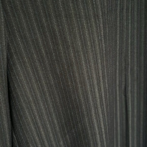 Dress pants - Picture 2 of 3